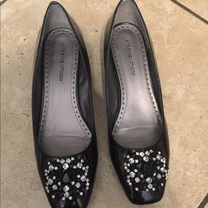 Black dress shoes